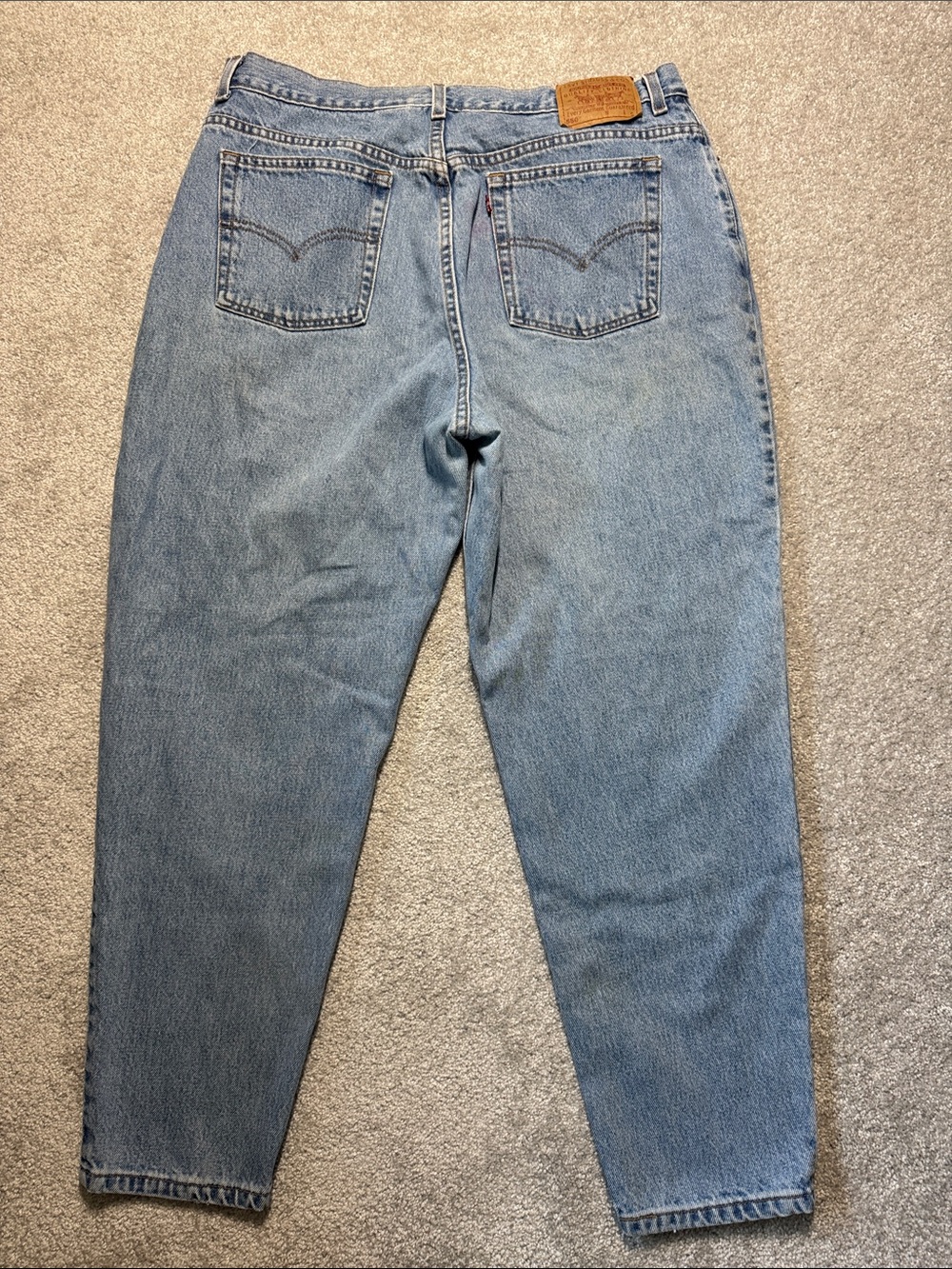 VINTAGE LEVI'S 550 RELAXED TAPERED JEANS SIZE 20W S MADE IN USA DESTROYED FLAWS